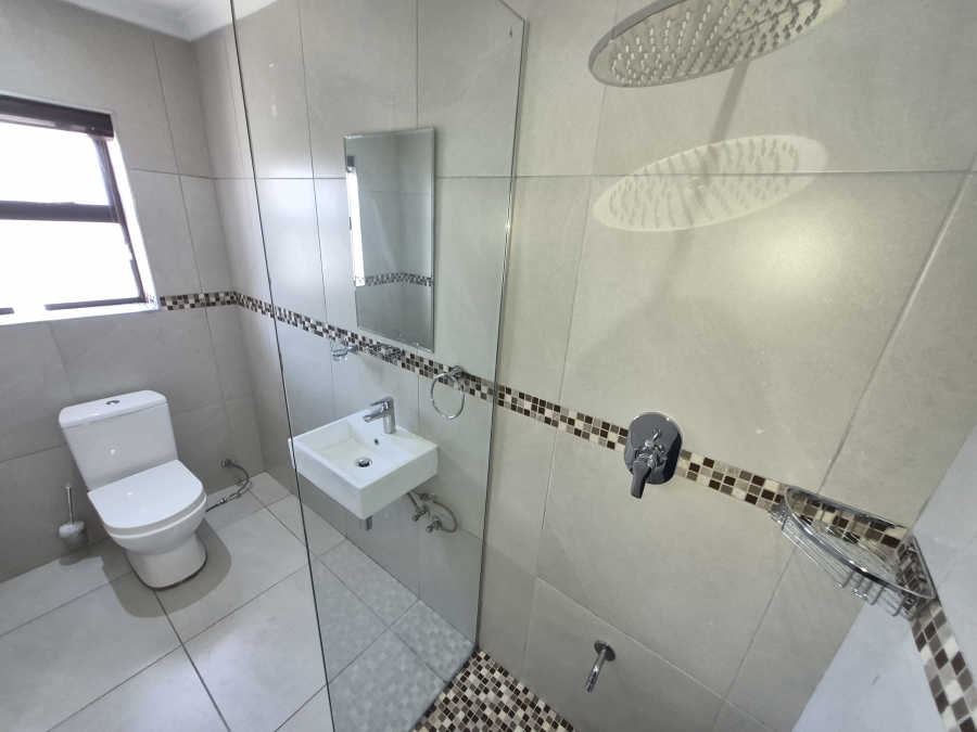 To Let 3 Bedroom Property for Rent in Rylands Western Cape